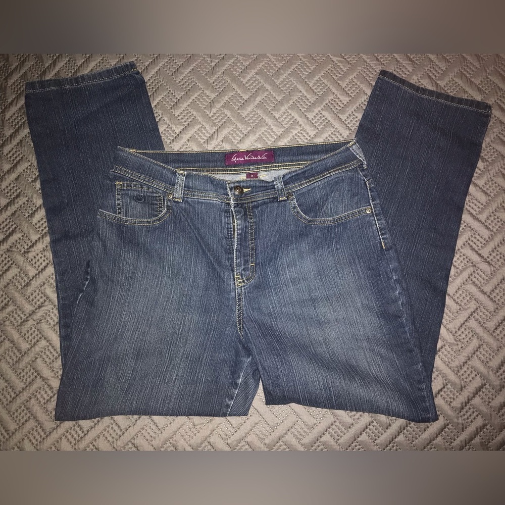 Gloria Vanderbilt Jeans Size 12 Short stretchy straight leg